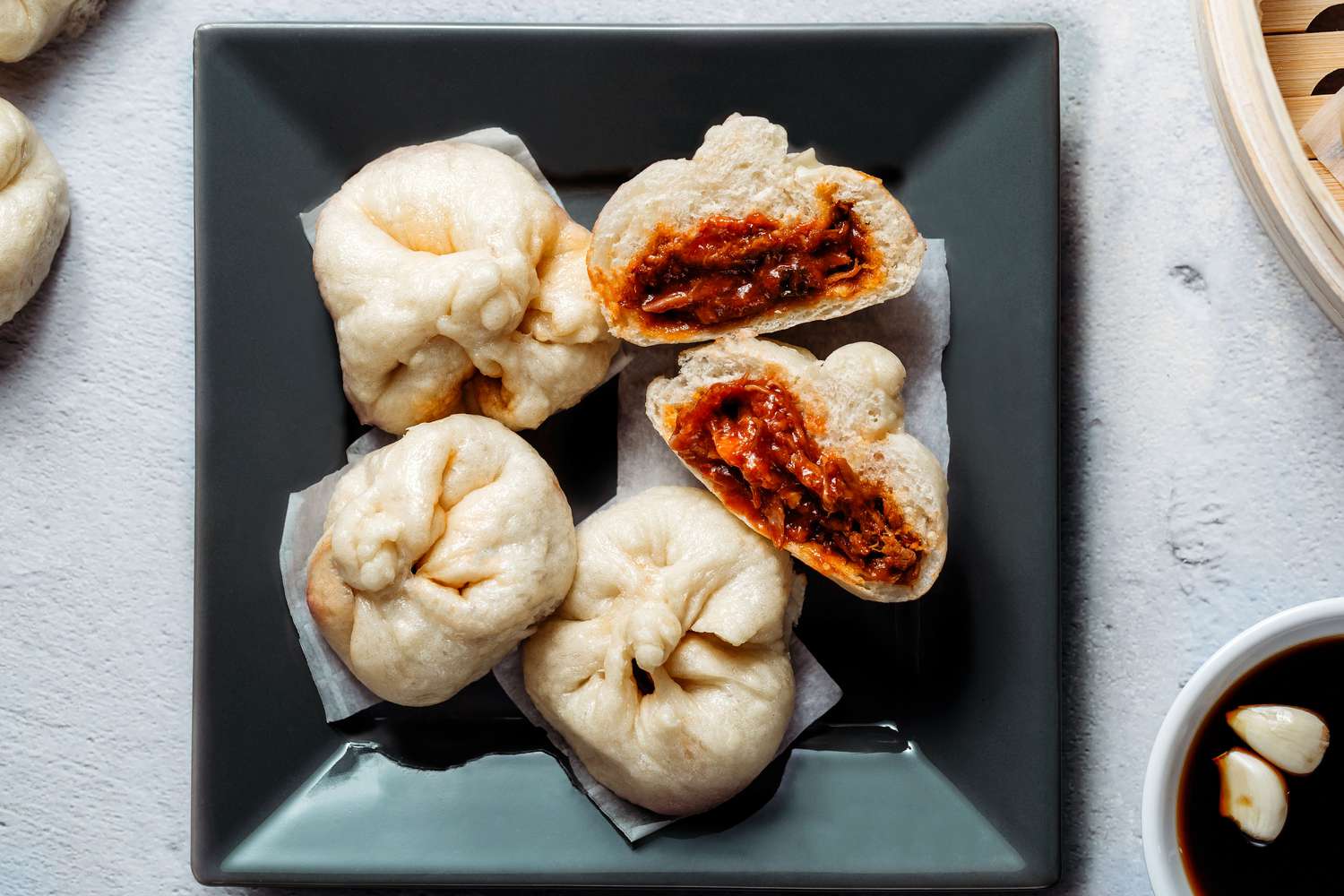 Top Steamed Chinese Dishes with Pictures： From Buns to Seafood