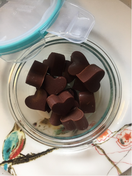 How to Make Smooth Dipping Chocolate with Coconut Oil for Treats