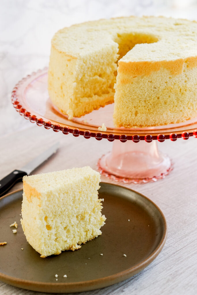 Chinese Bakery Cake： Discover the Fluffy Chiffon Delight