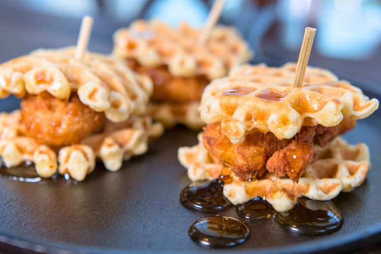 10 Best Finger Foods for an Unforgettable Anniversary Party