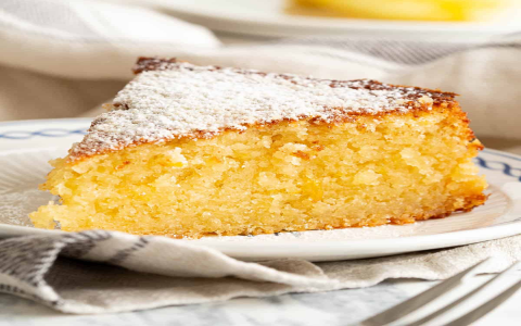 Discover the Delight of Authentic Chinese Bakery Cake: Light, Fluffy, and Delicious