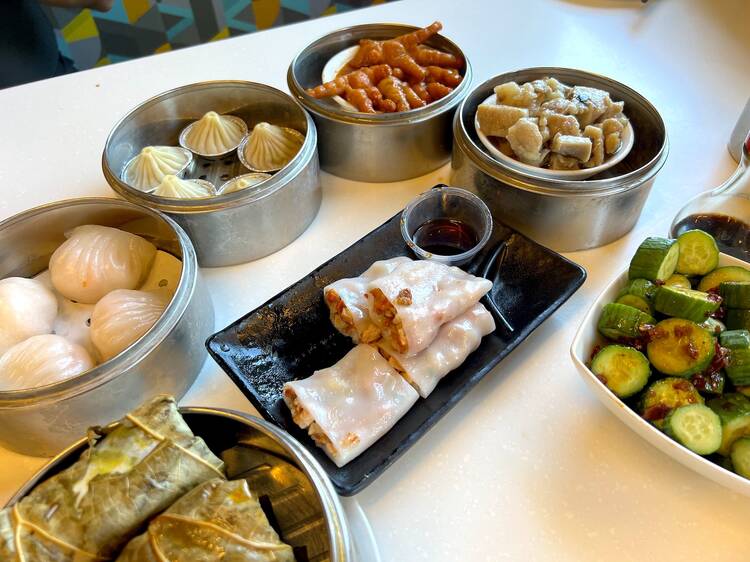 Best Dim Sum Dumplings Near Me: Top Spots for Delicious Chinese Snacks