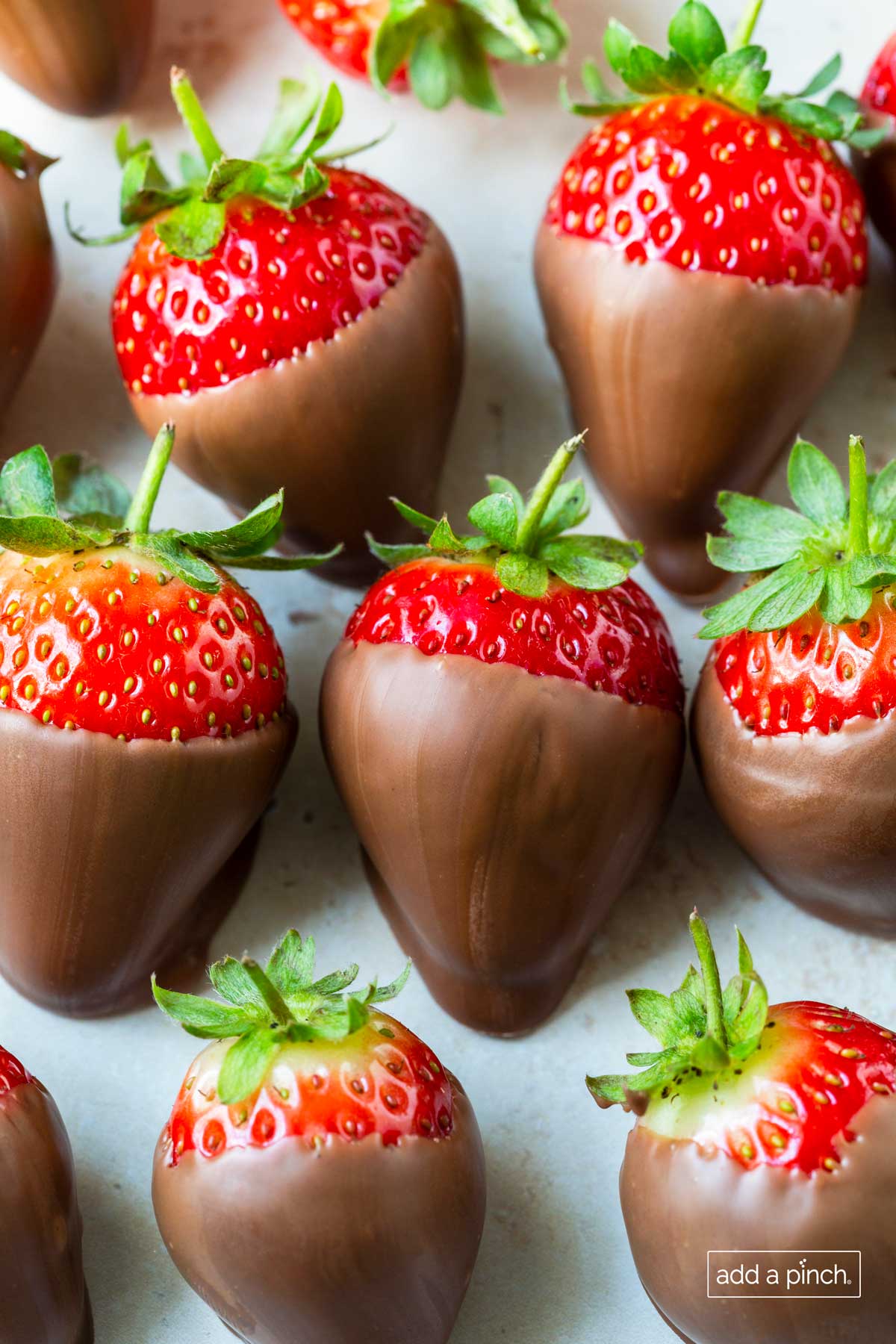 DIY Chocolate-Dipped Strawberries with Coconut Oil: Easy & Delicious Recipe