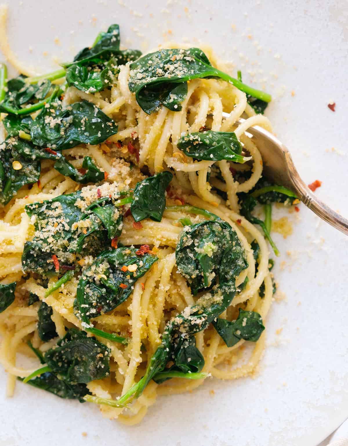 Quick and Easy Pasta Recipes: 5-Minute Dishes for Busy Nights