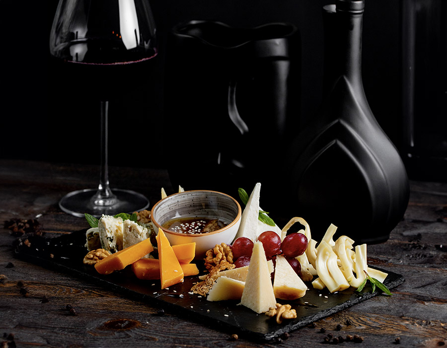 Best Food for Wine Tasting Party: Appetizers & Pairings