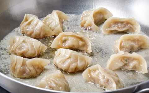 Delicious Steamed Food Dishes: From Dumplings to Steamed Meat and Fish