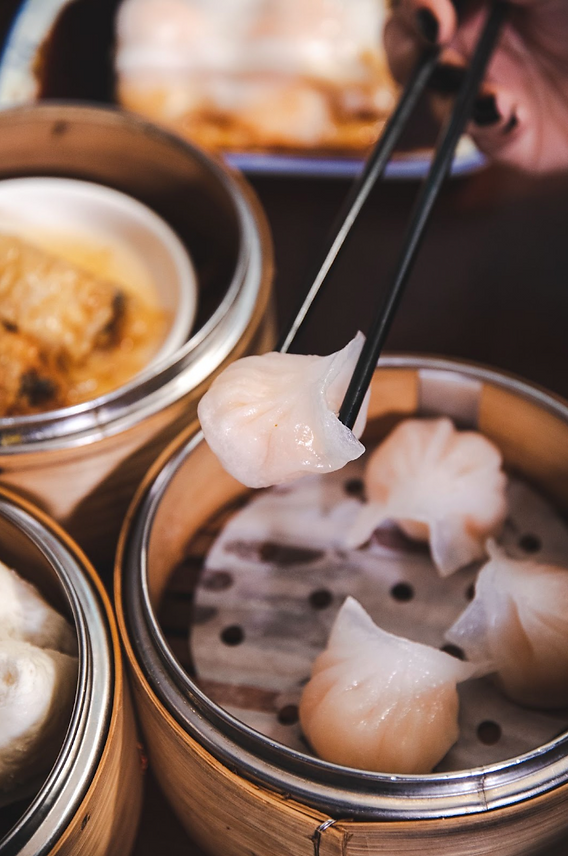 Authentic Dim Sum Cafe Dining: Savor the Best Bite-Sized Dishes