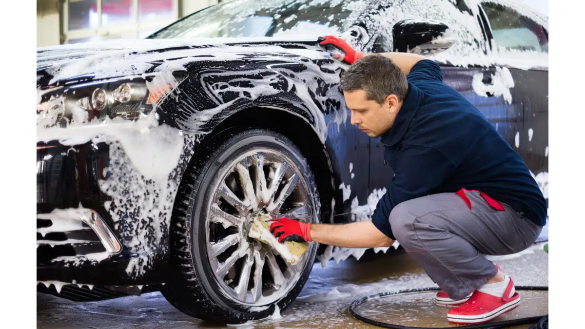 Convenient and Fast Car Wash: Quick N Easy, Open 24/7 for Your Vehicle