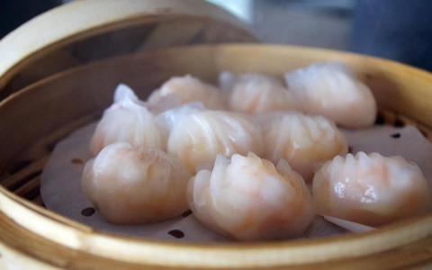 What Sets Dim Sum Apart from Dumplings: A Comprehensive Guide