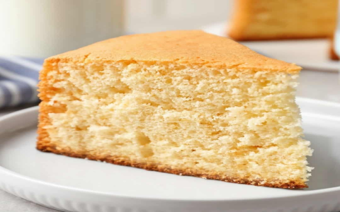 How to Make a Fluffy Chinese Bakery Sponge Cake at Home