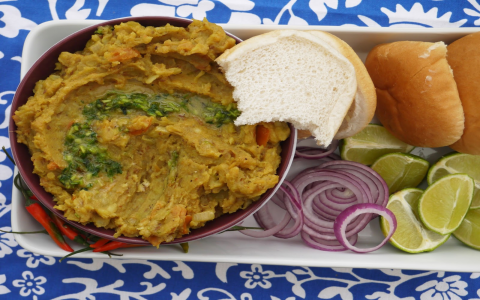 Yummy Quick Easy Pav Bhaji Recipe for Beginners and Busy Cooks