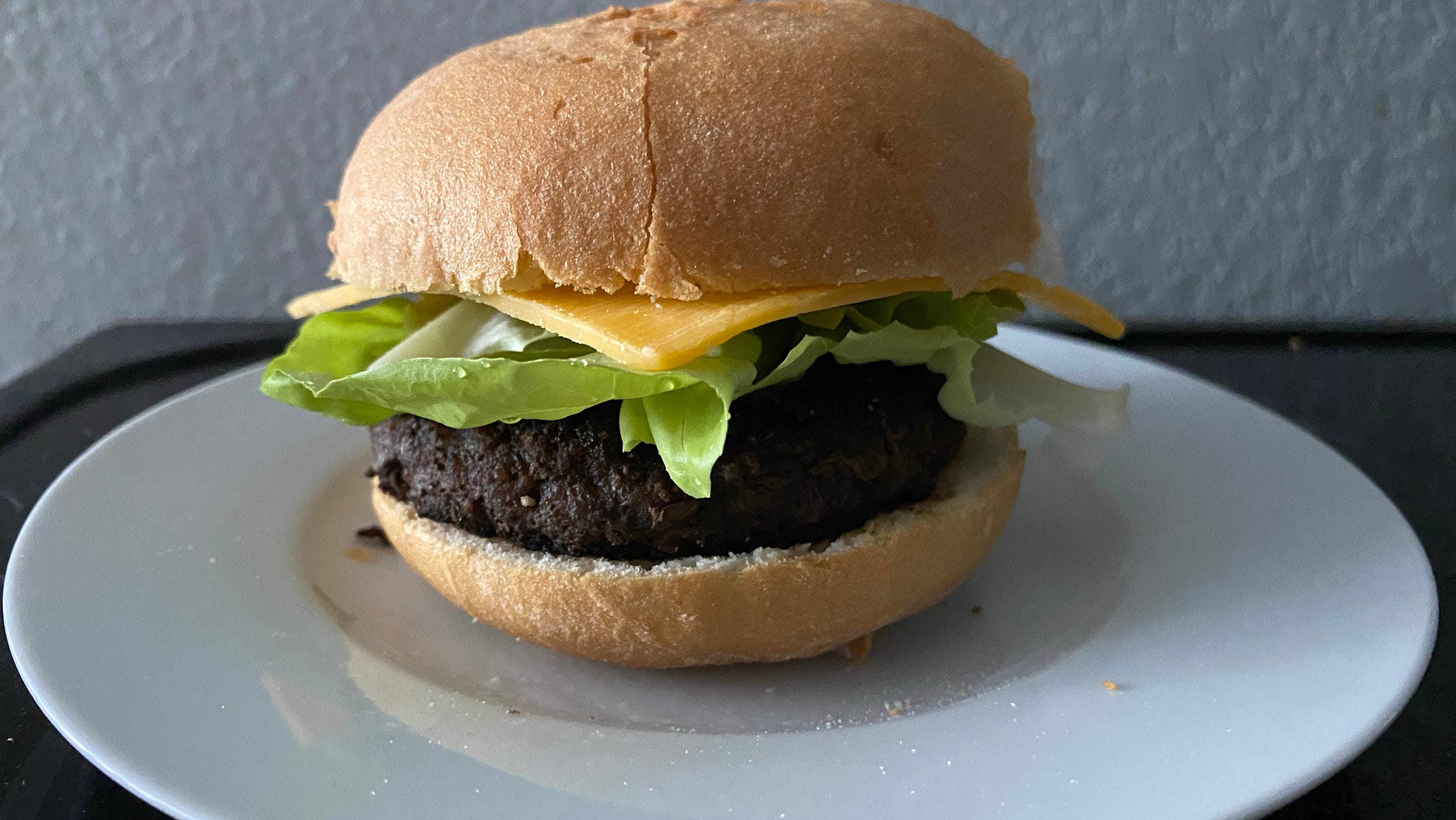 Find Gluten Free Buns: The Best Options for Burgers & More