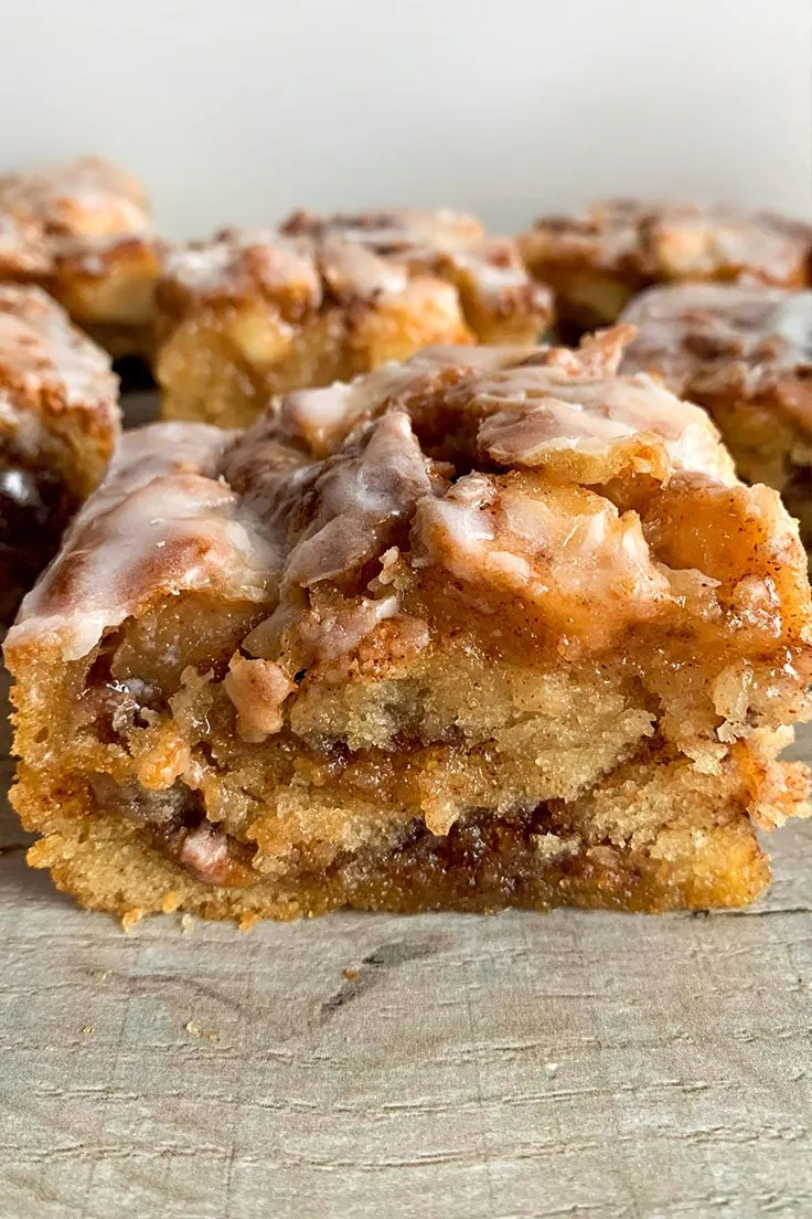 Make an Apple Cake Quick and Easy Tonight