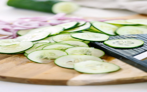 Quick and Easy Cucumber Salad Recipe: Perfect Side Dish Ready in No Time!