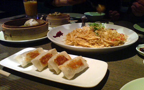 Dim Sum London Yauatcha: How to Get a Table and What to Order?