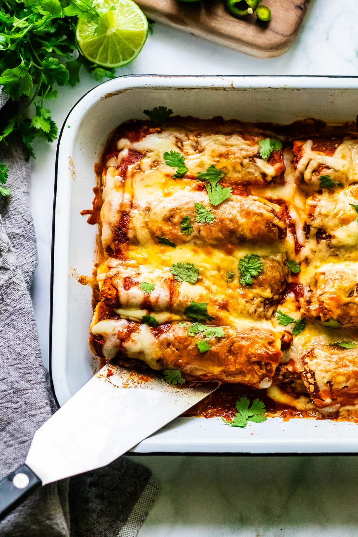 Quick Easy Chicken Enchiladas: Your Go-To Dish for a Fast and Delicious Weeknight Meal